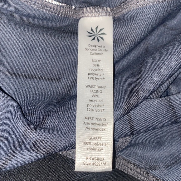 NWOT Athleta Cropped Leggings Size Small - Picture 8 of 8